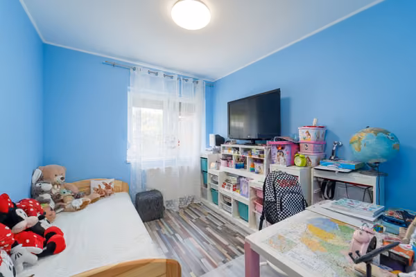 Csömörön, Szőlőhegy részén újszerű, egyszintes családi ház - Szoba - 8 m² nagyságú