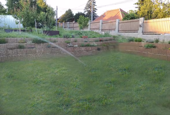 Csömörön 2018-ban épült, 6 szobás önálló családi ház - Kert - 1078  m² nagyságú szoba
